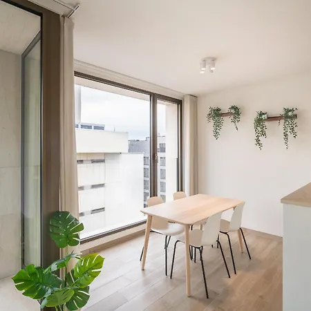 Opera Square In Centre Apartment